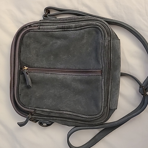 Sundance Merchant Crossbody bag, gray suede, like new - Picture 2 of 5